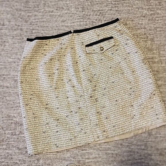 Banana Republic- skirt - Picture 4 of 7